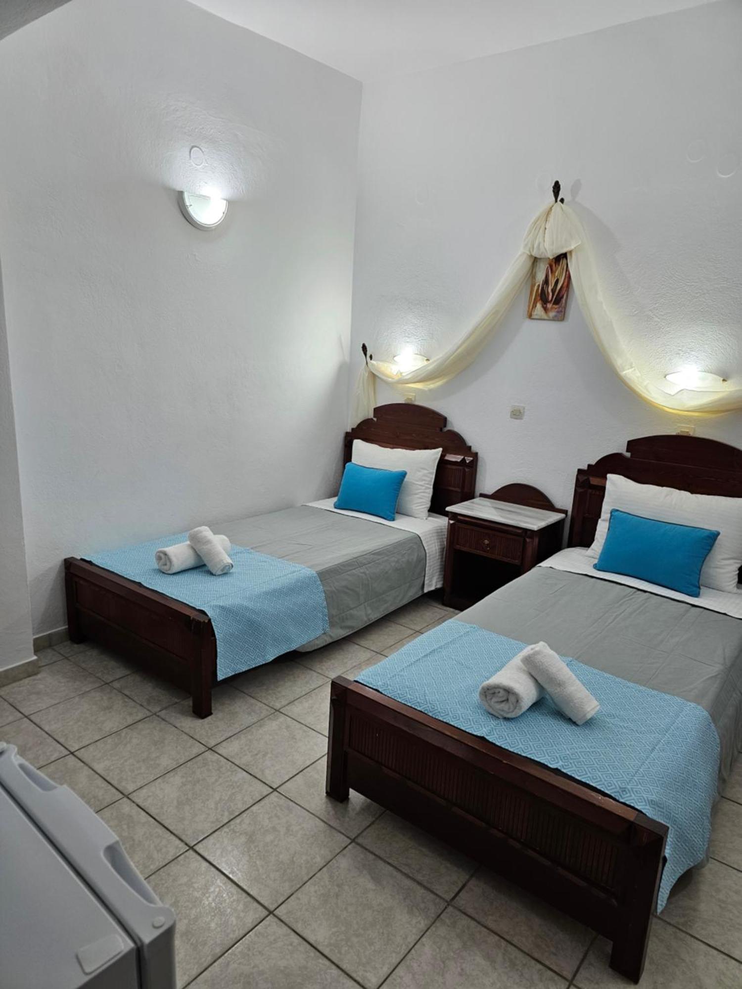 Hotel Leta Fira  Bagian luar foto