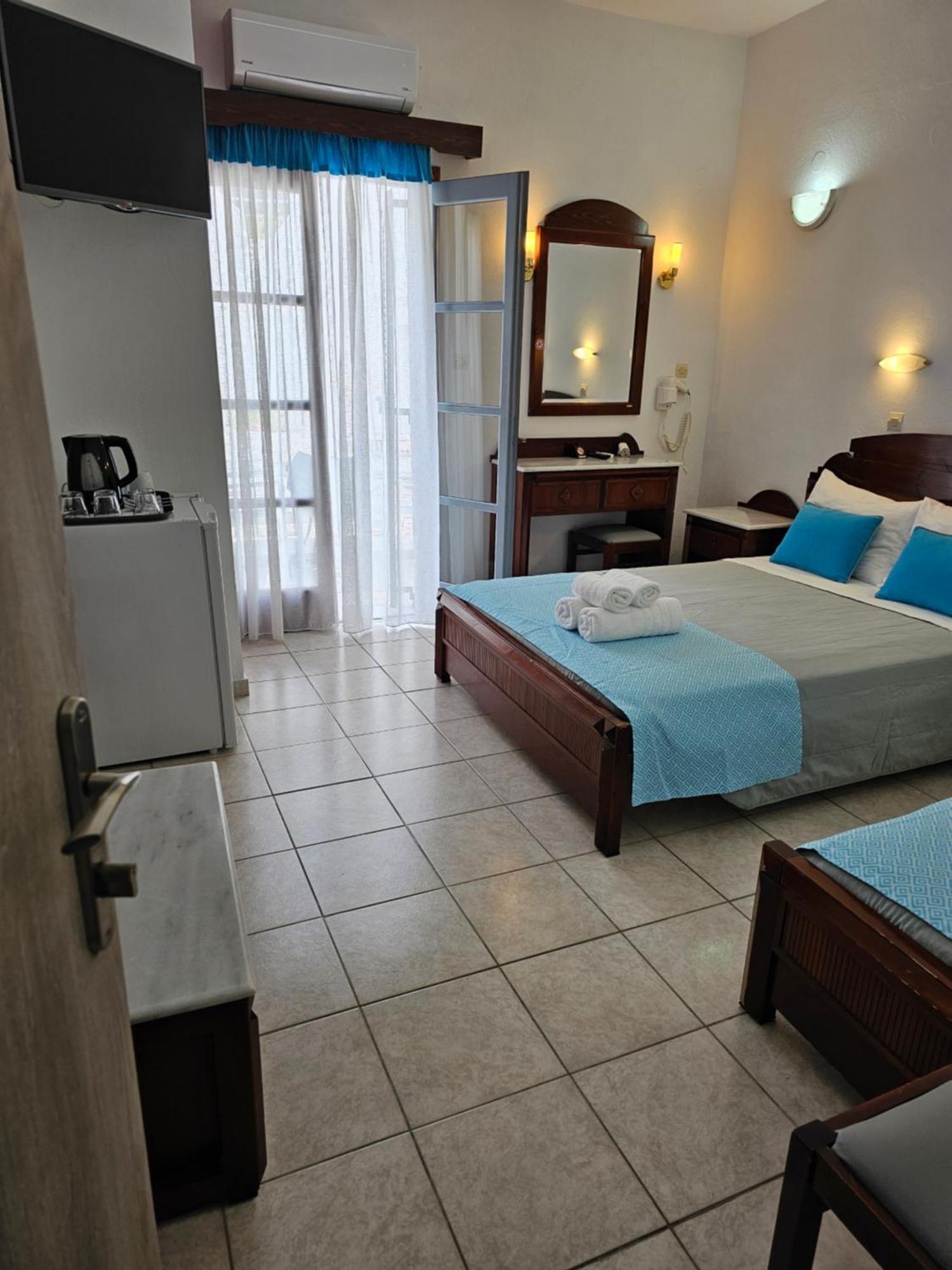 Hotel Leta Fira  Bagian luar foto